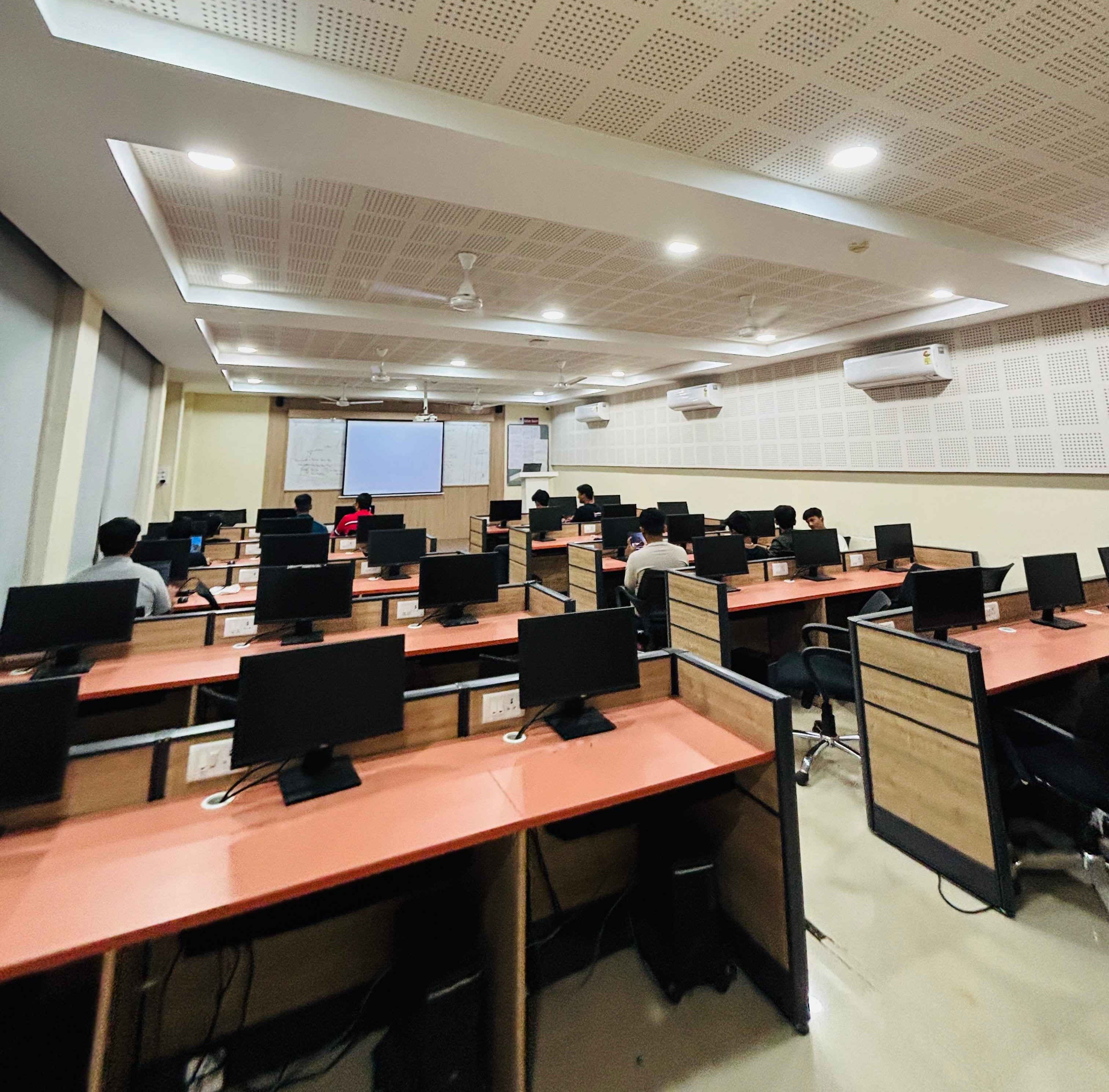 DY Patil University Pune Academic Building photo 20